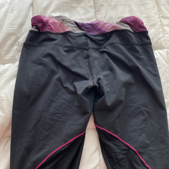 LULULEMON SZ 12 PURPLE AND BLACK LEGGINGS - Picture 6 of 7